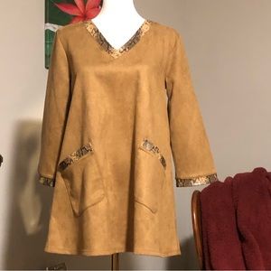 NWT F/Suede Tunic w/F-SnakeTrim Attitudes by Renee Size S Brown